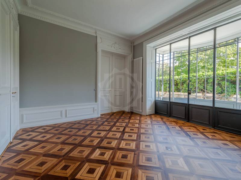 579m² office, photo 4 of 9