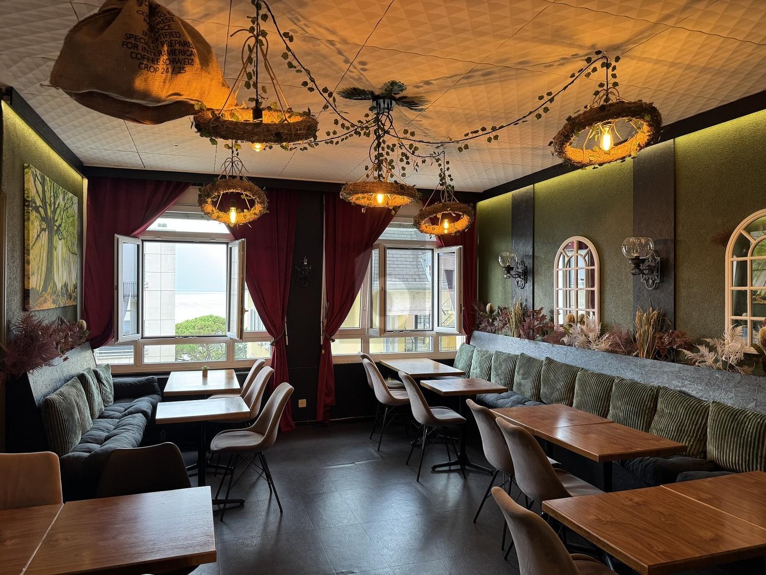 80m² restaurant, photo 4 of 4