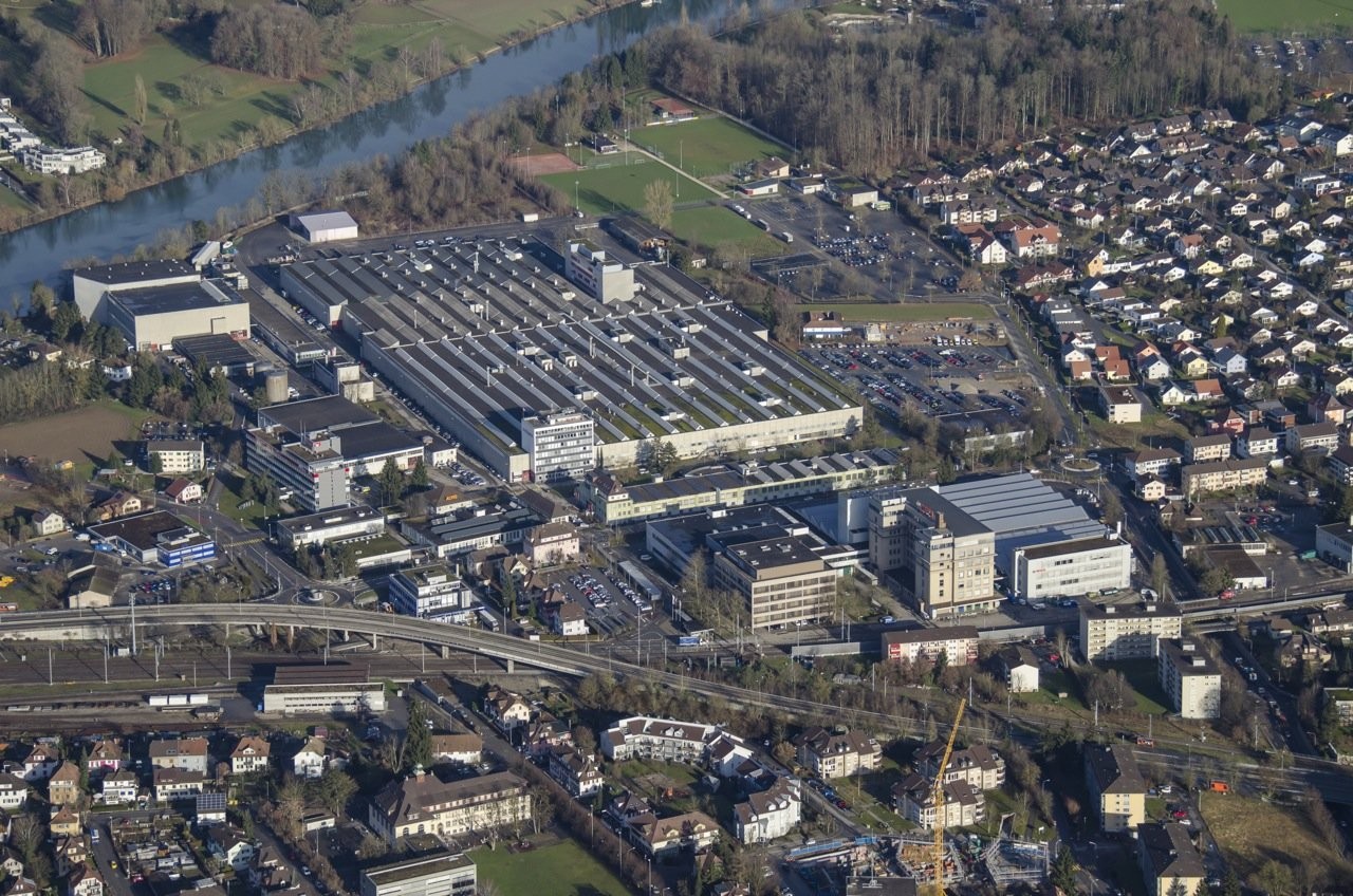 135m² office