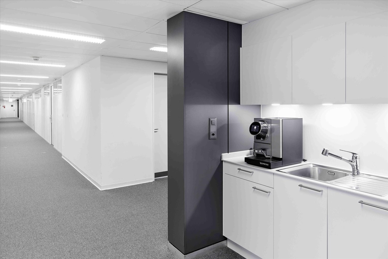 135m² office