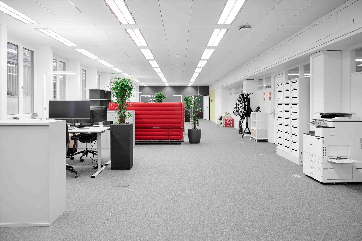135m² office