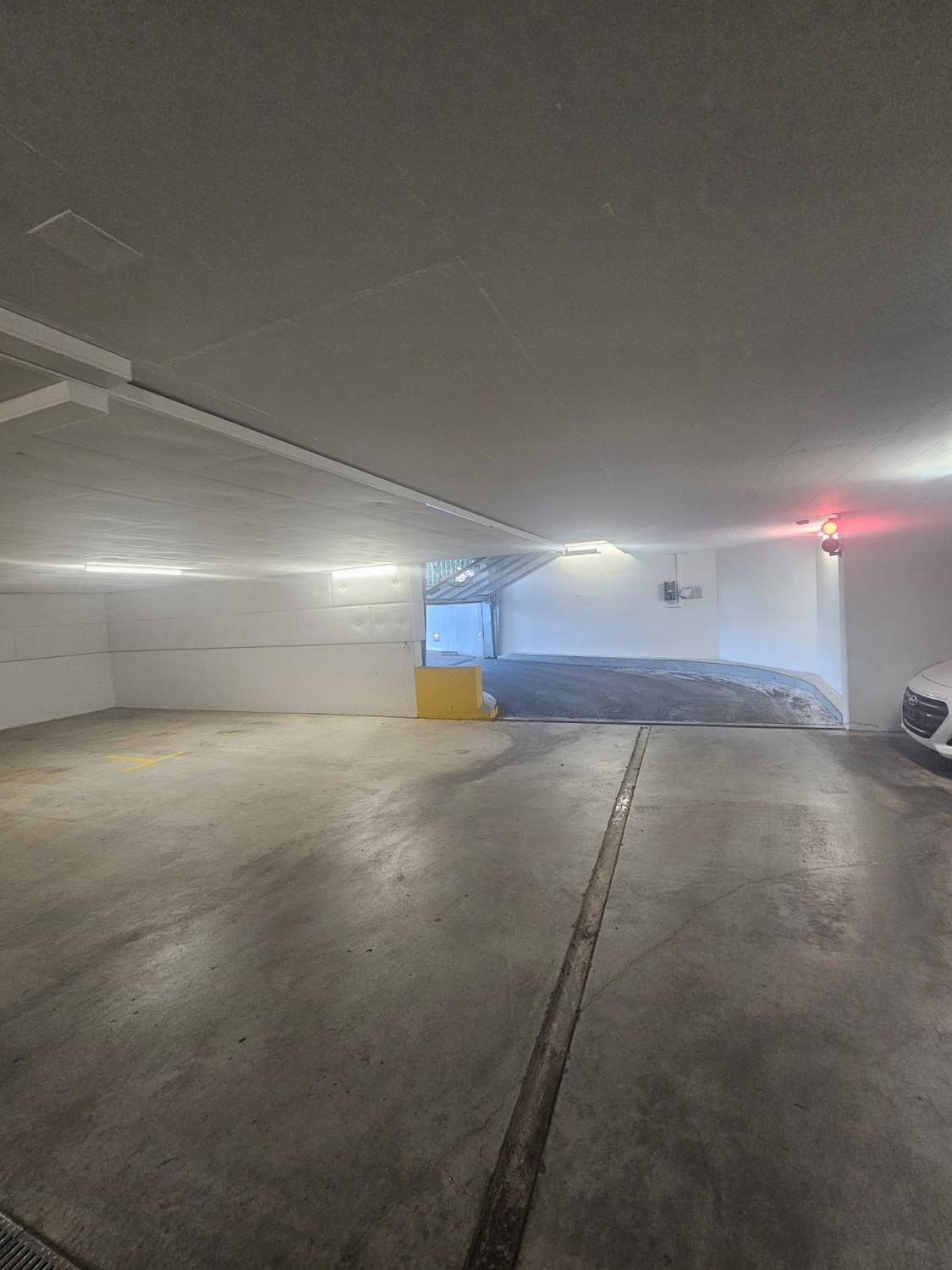 Open slot, photo 1 of 5