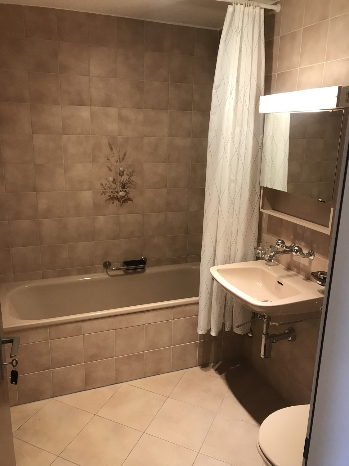 Chambre dans un appartement partagé
