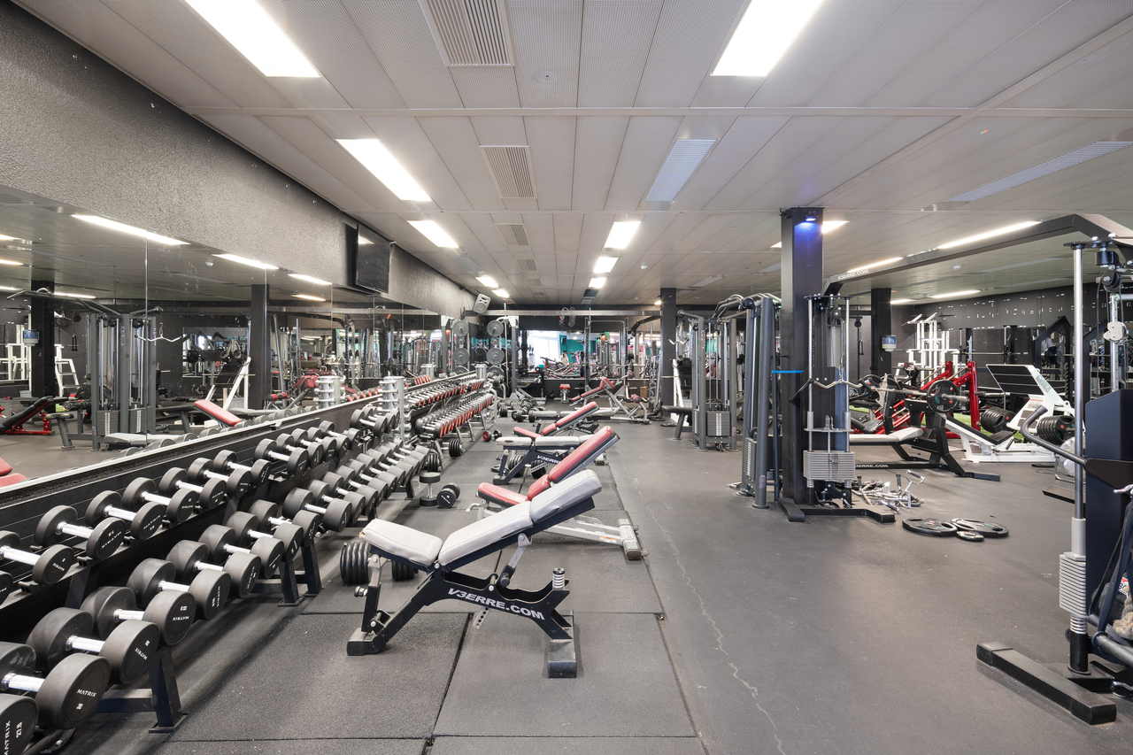 970m² commercial