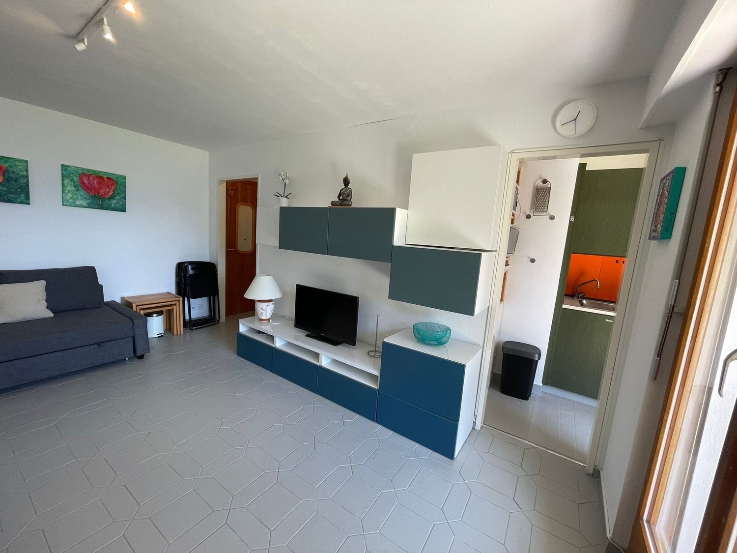 1 room apartment, photo 2 of 9