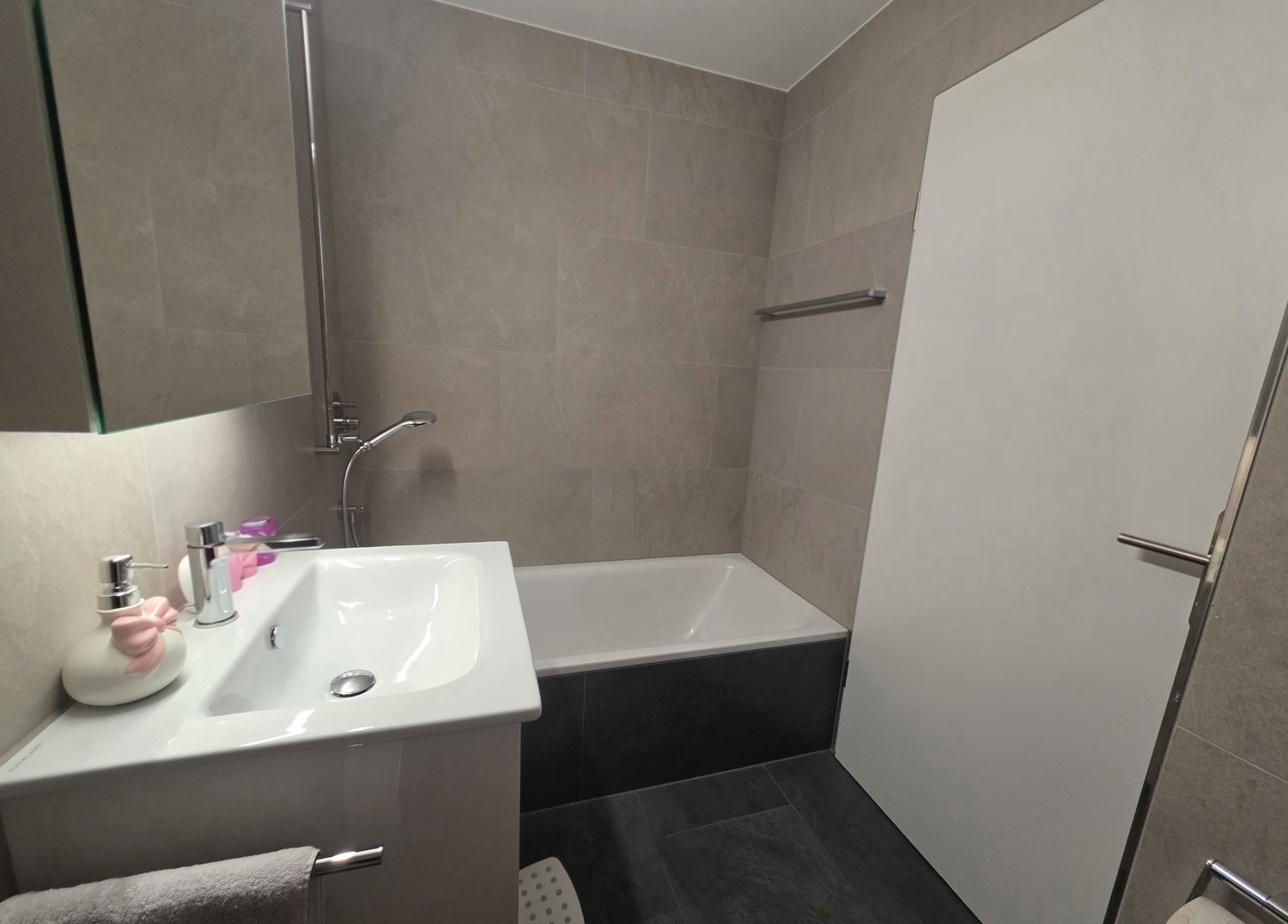 4 ½ rooms apartment, photo 7 of 8