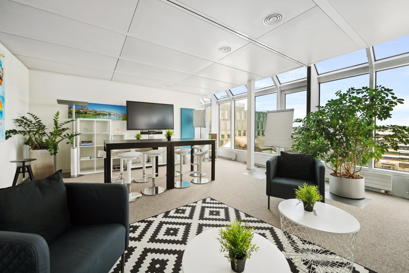 635m² office, photo 5 of 10