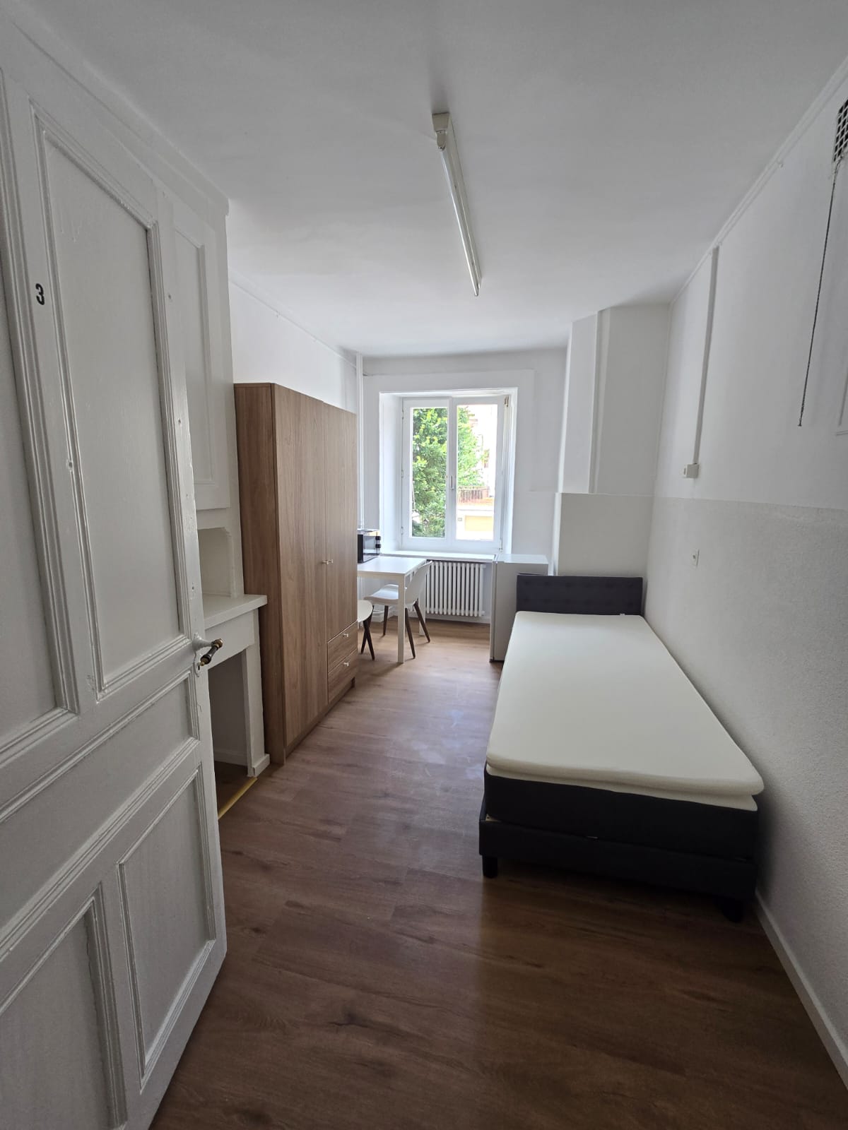 1 room single room
