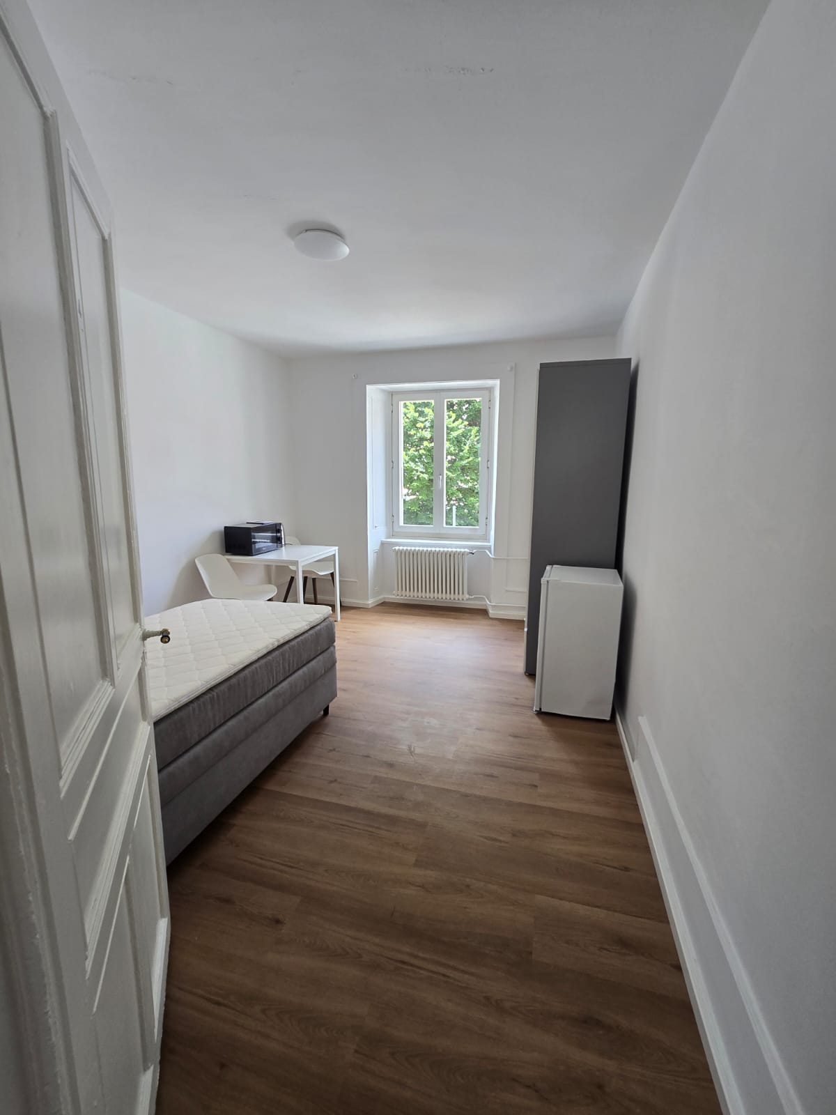 1 room single room