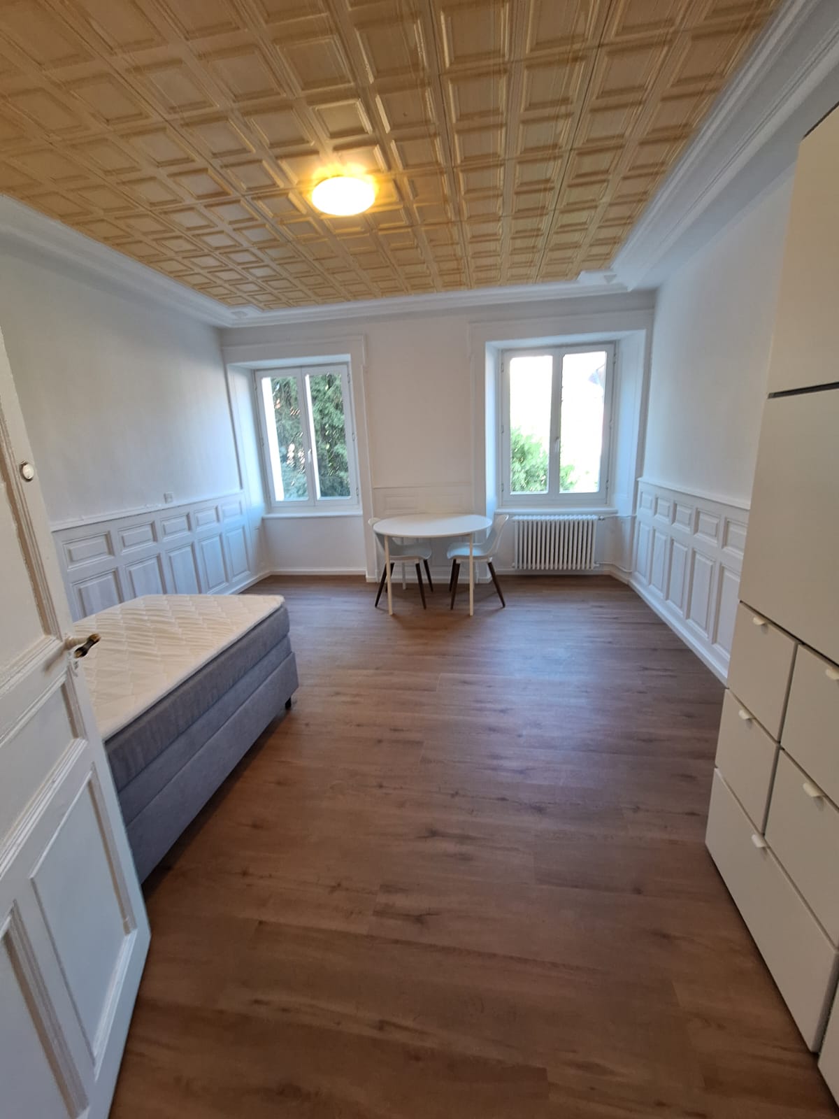 1 room single room