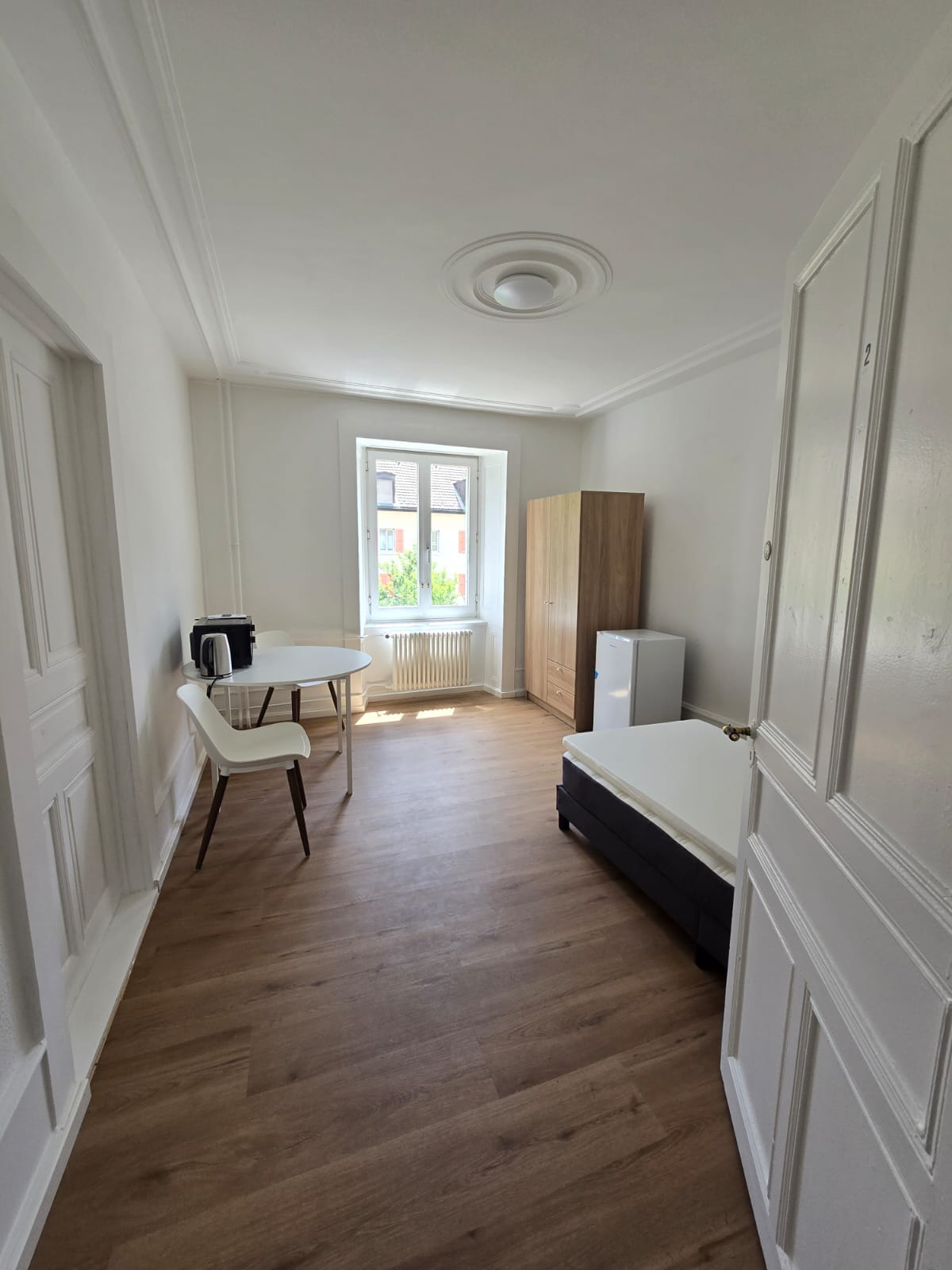 1 room single room