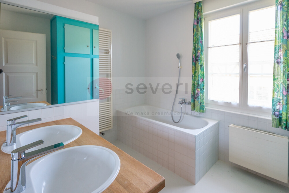 Villa di 8 ½ locali