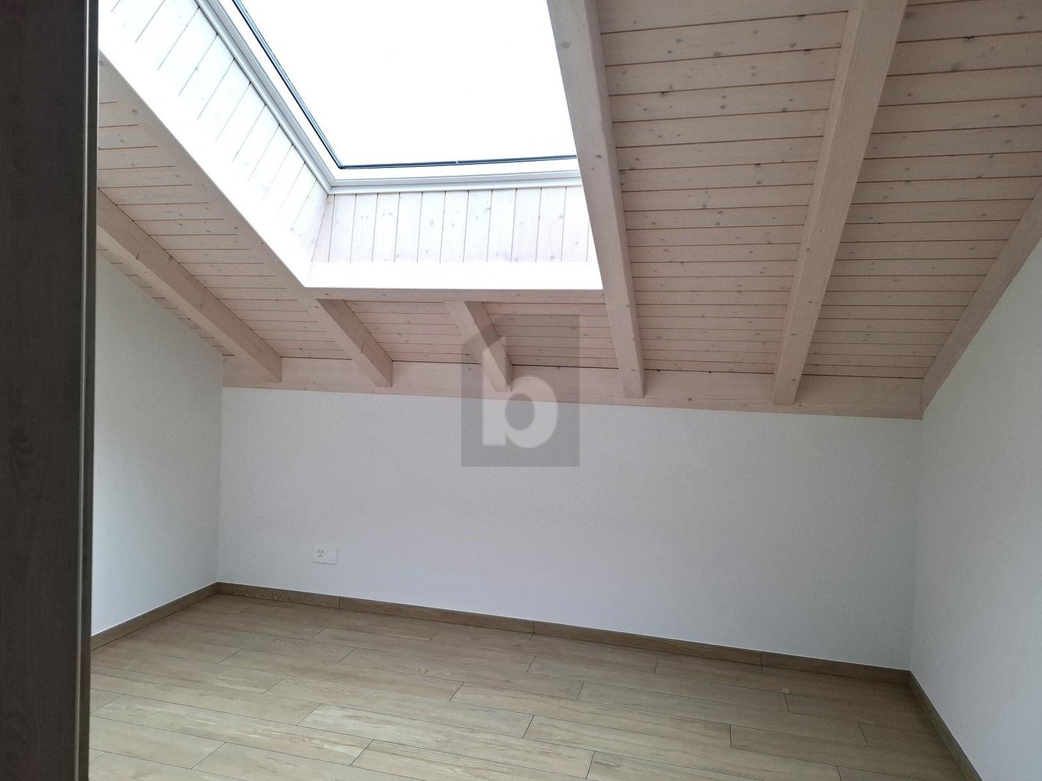 4 ½ rooms attic flat, photo 4 of 4