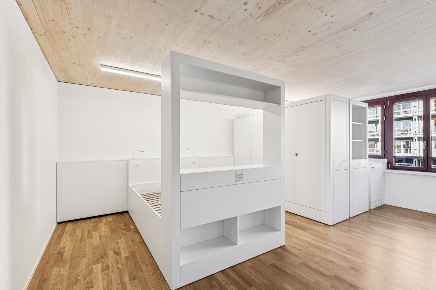 1 room furnished flat, photo 3 of 4
