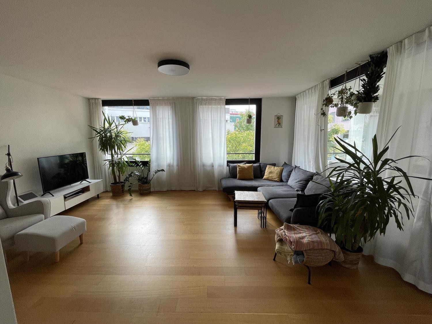 4 rooms apartment, photo 6 of 9