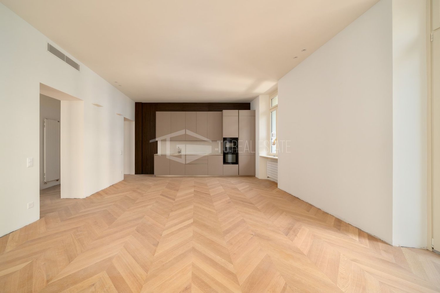 Apartment, photo 1 of 10