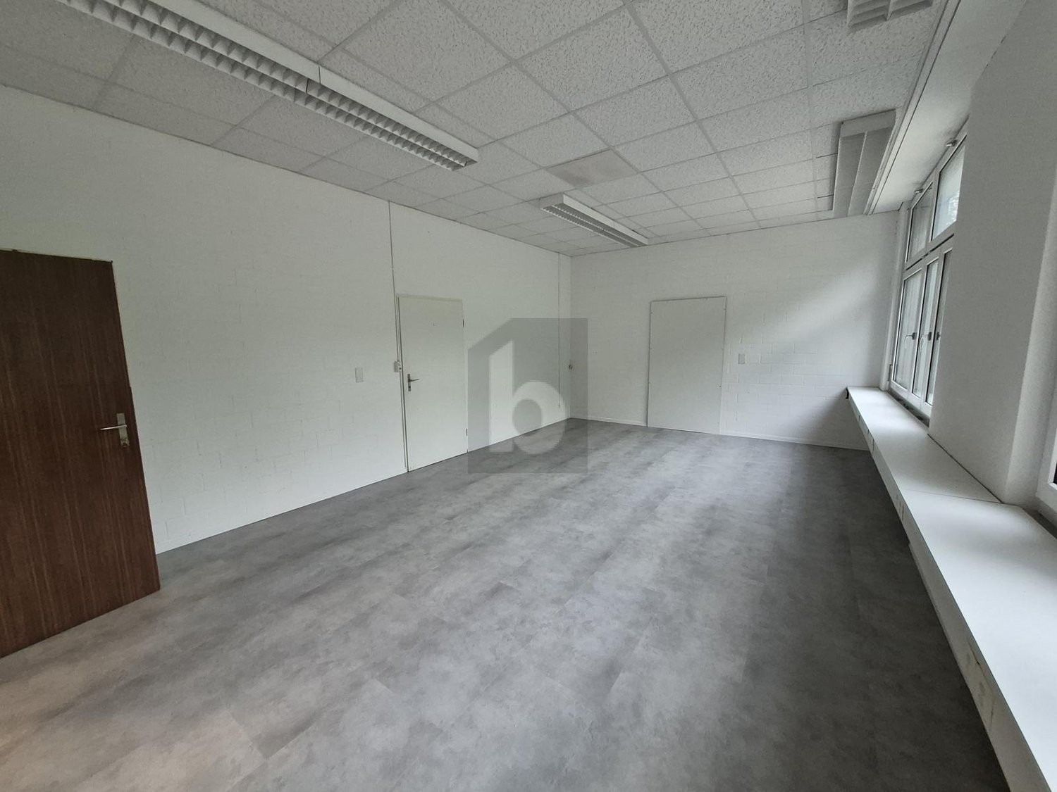 32m² office, photo 2 of 4