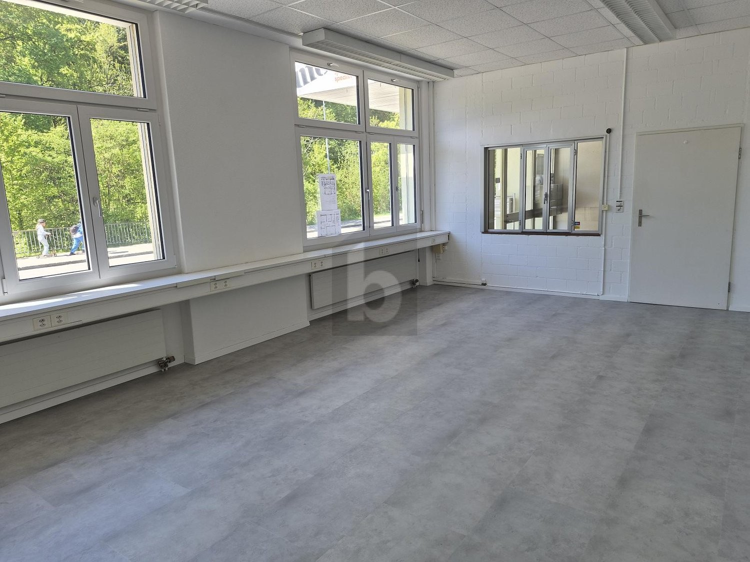 32m² office, photo 1 of 4