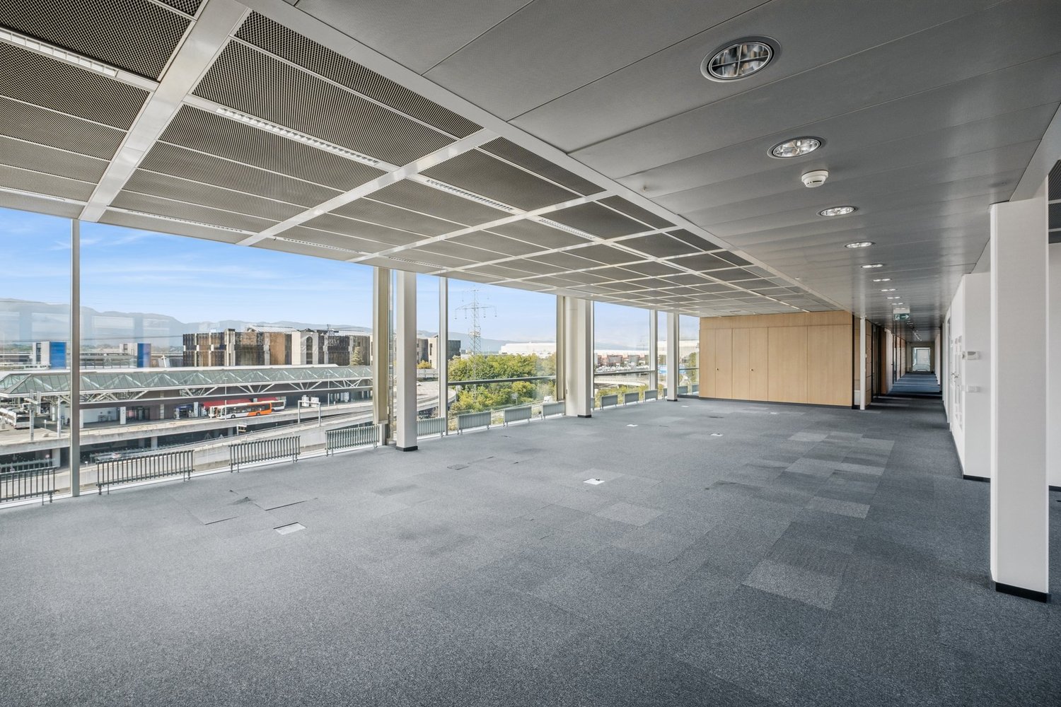 264m² office, photo 6 of 10