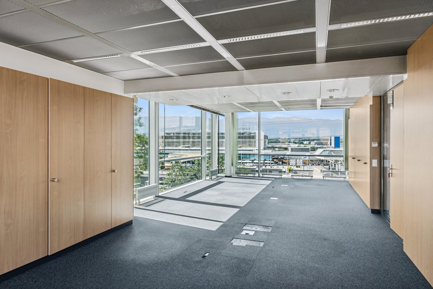 264m² office, photo 5 of 10
