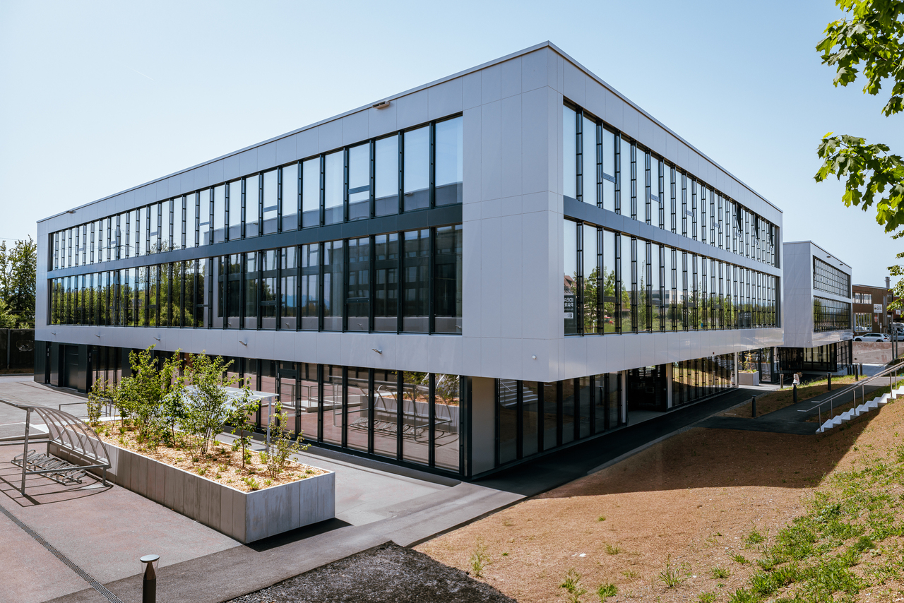 200m² atelier, photo 4 of 6