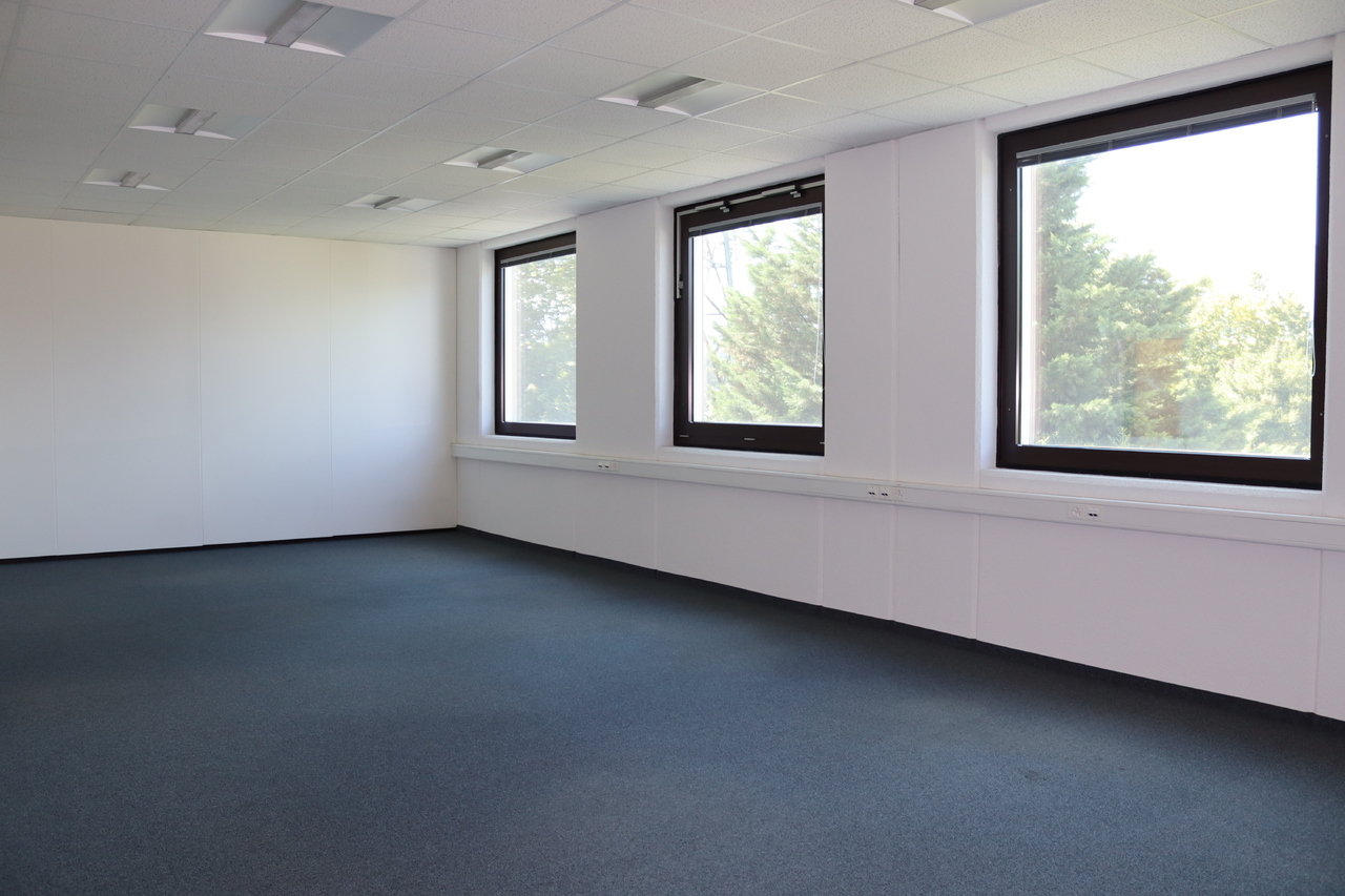 380m² office, photo 2 of 7