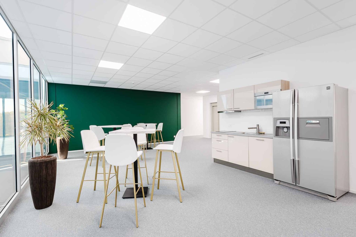 1500m² commercial, photo 3 of 3