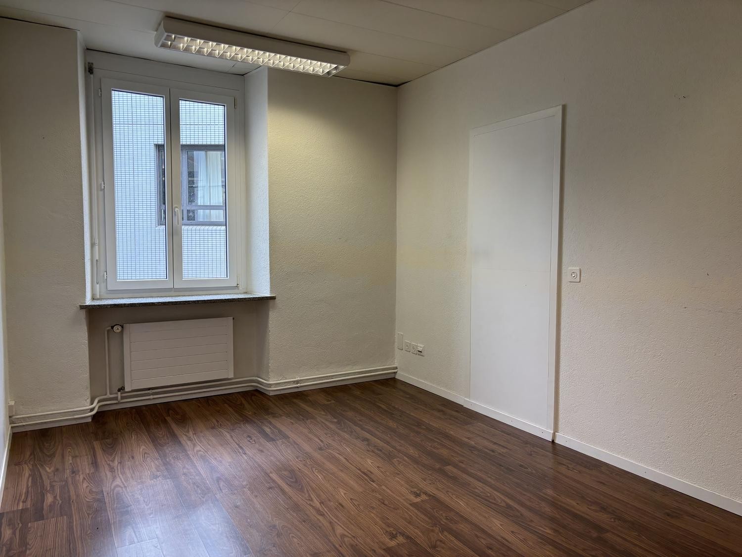 100m² office, photo 6 of 10