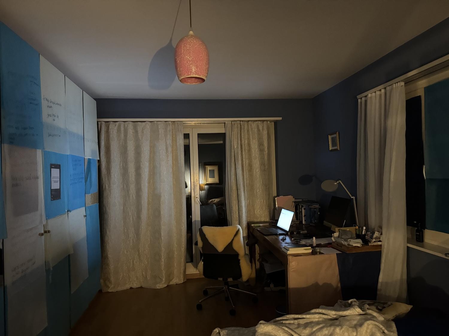 2 ½ room apartment","description":"2.5 room apartment, some furniture can be taken over."}, photo 1 of 10