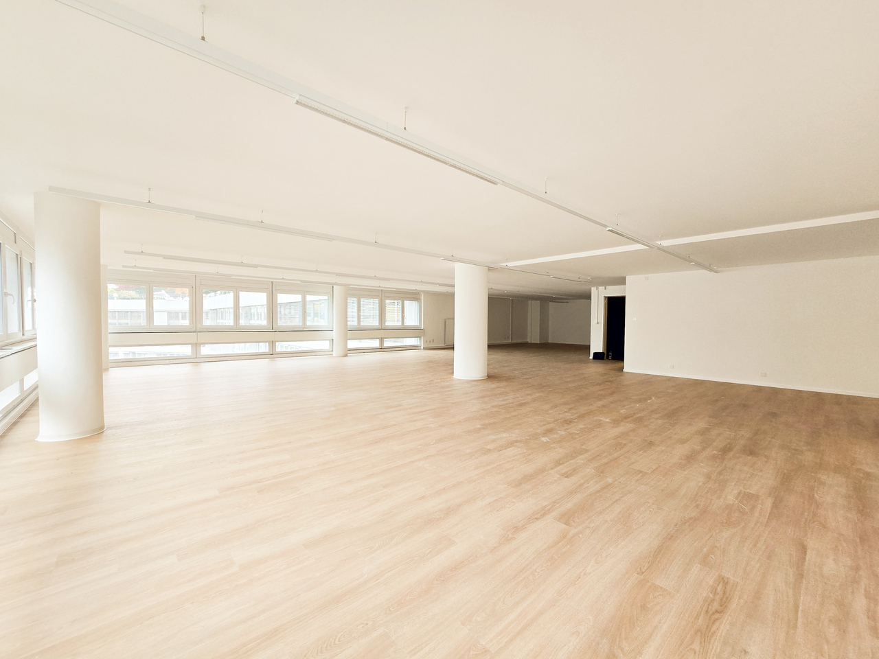 230m² office, photo 4 of 10
