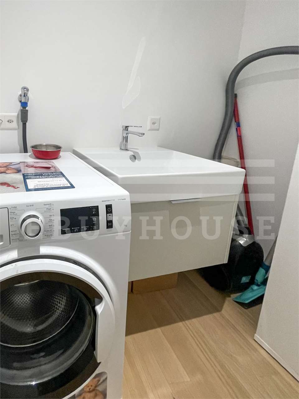 4 ½ rooms furnished flat