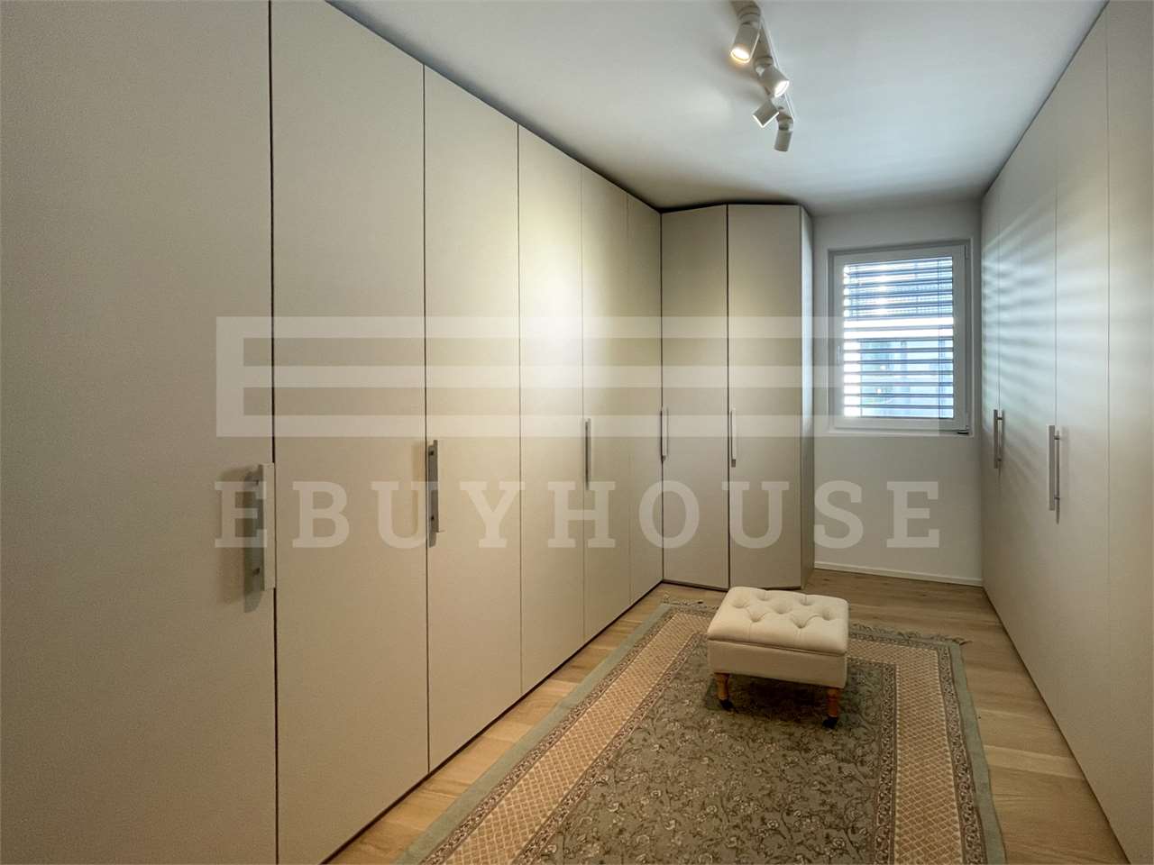 4 ½ rooms furnished flat