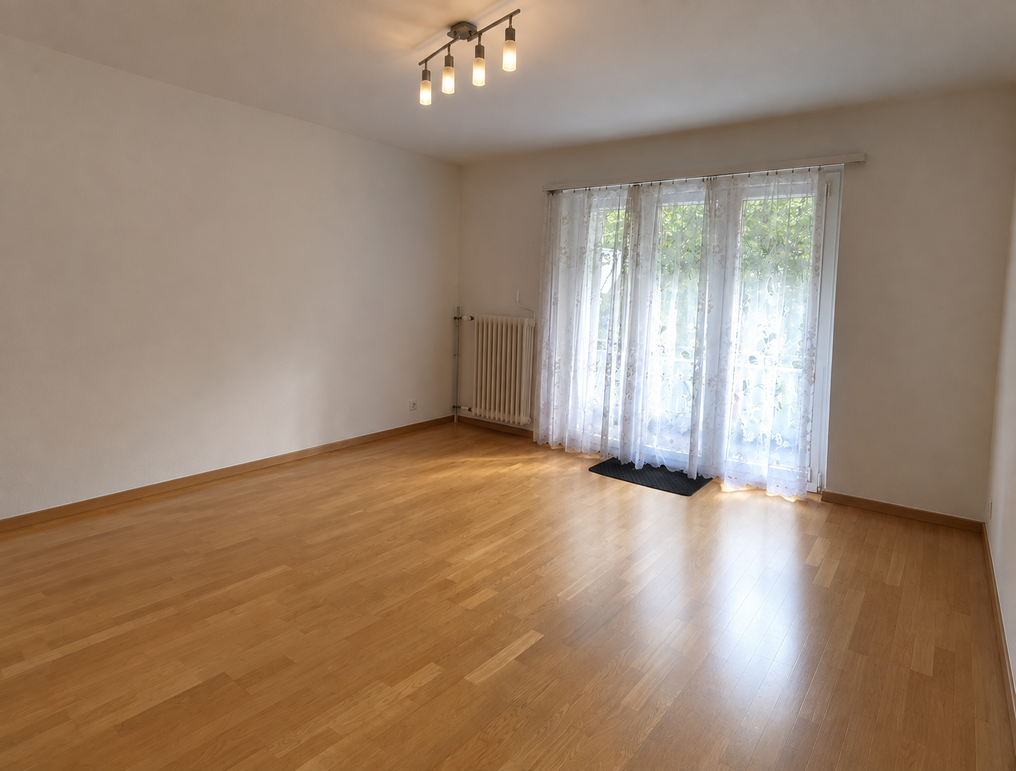 2 rooms apartment, photo 2 of 4