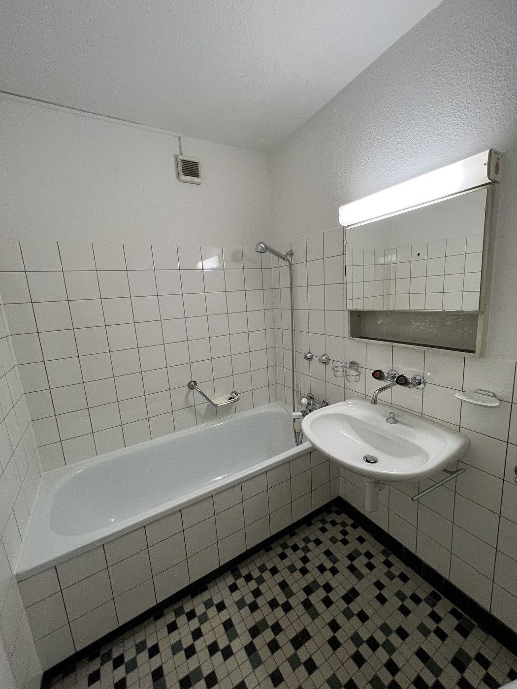 Room in a shared flat, photo 3 of 6