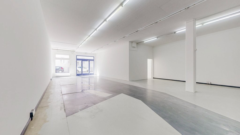 244m² shop, photo 7 of 10