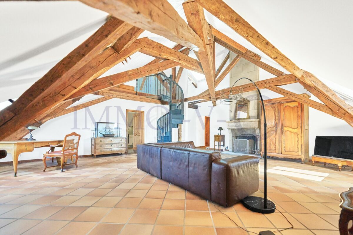 4 rooms attic flat, photo 2 of 7