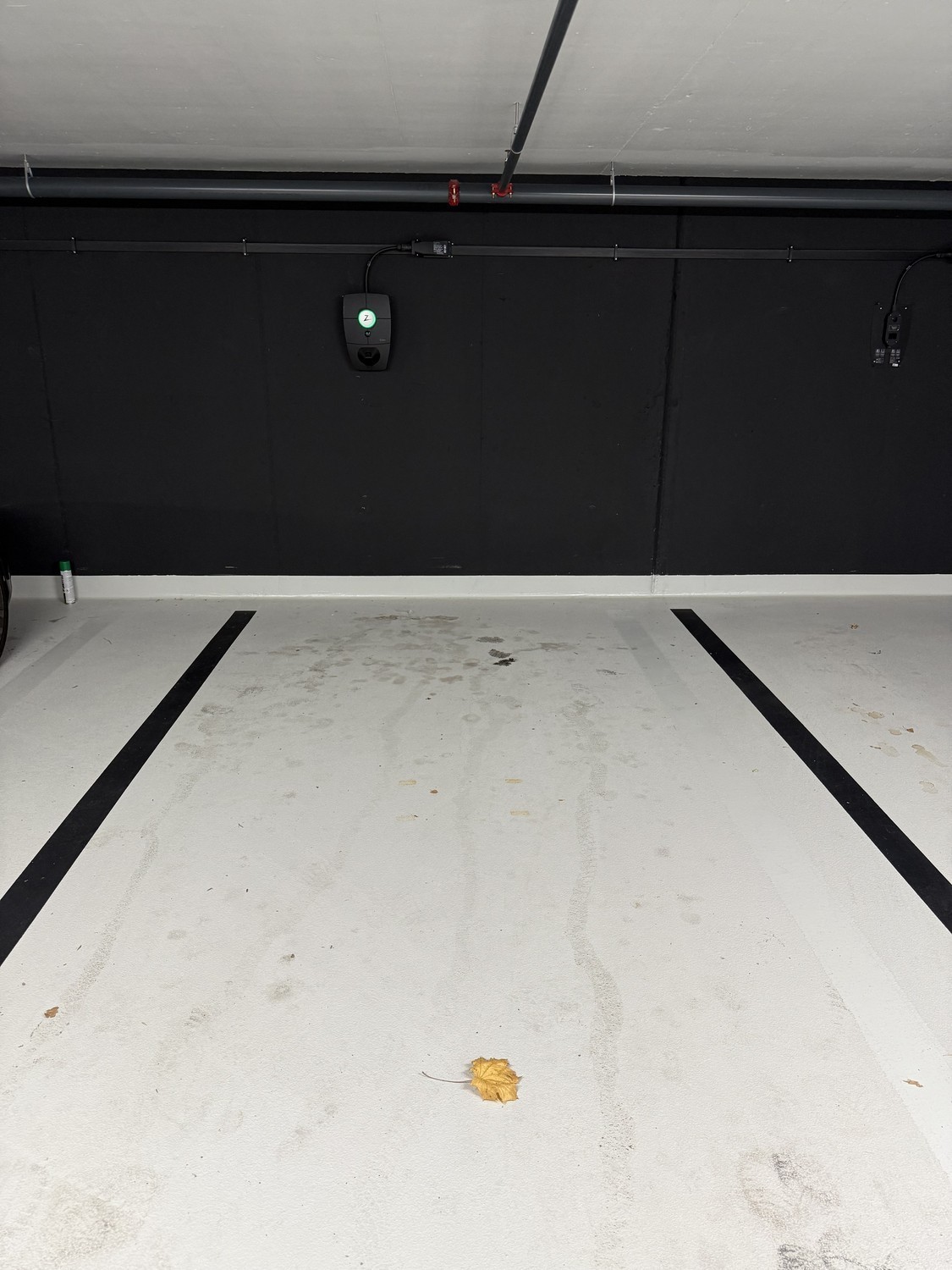 Underground slot, photo 1 of 2