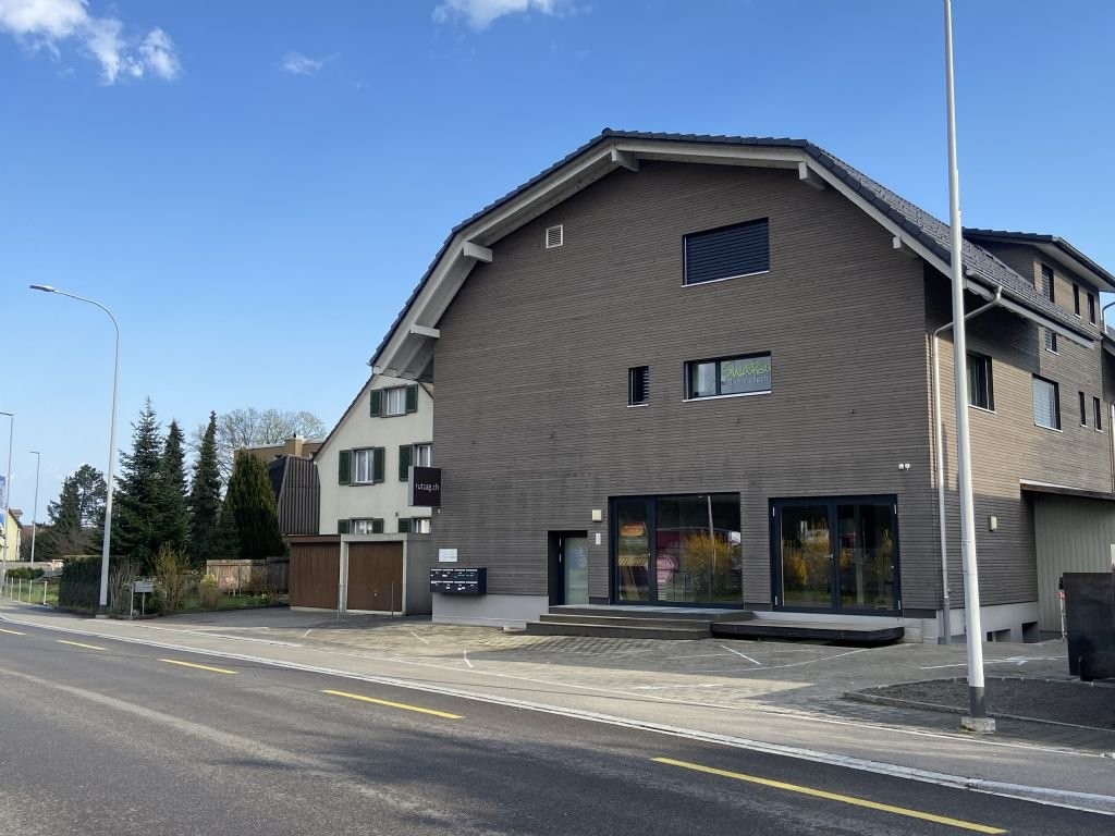 72m² commercial