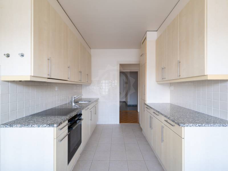 5 rooms apartment, photo 3 of 10