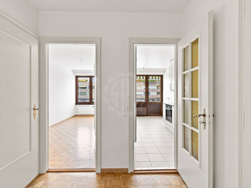 5 rooms apartment, photo 9 of 10