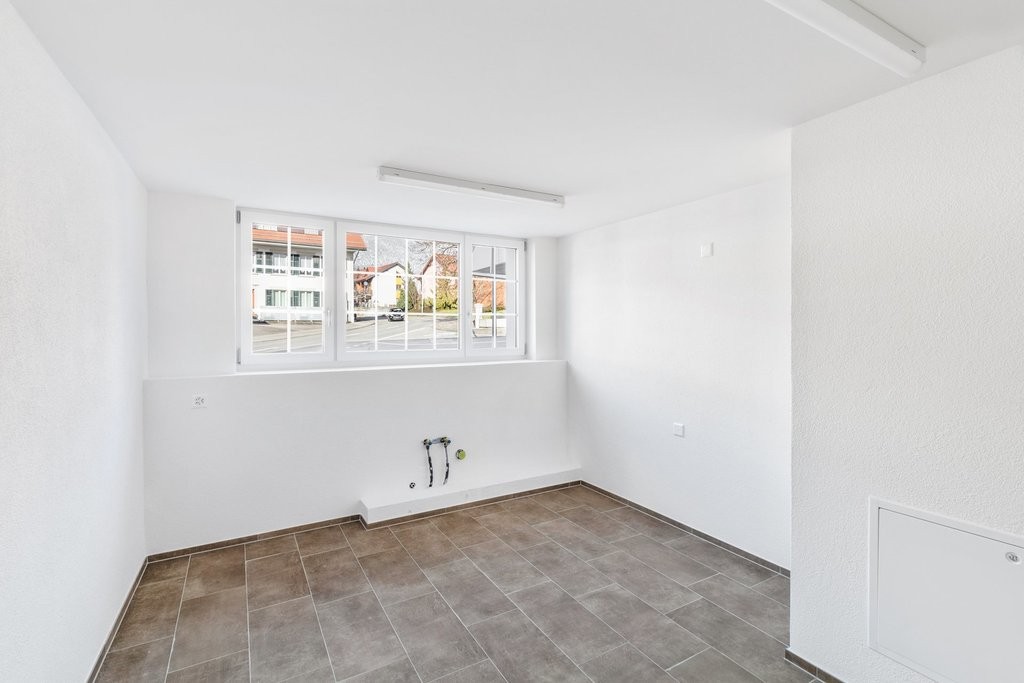 73m² commercial