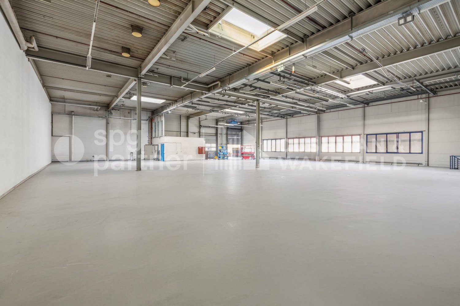 2000m² commercial, photo 10 of 10