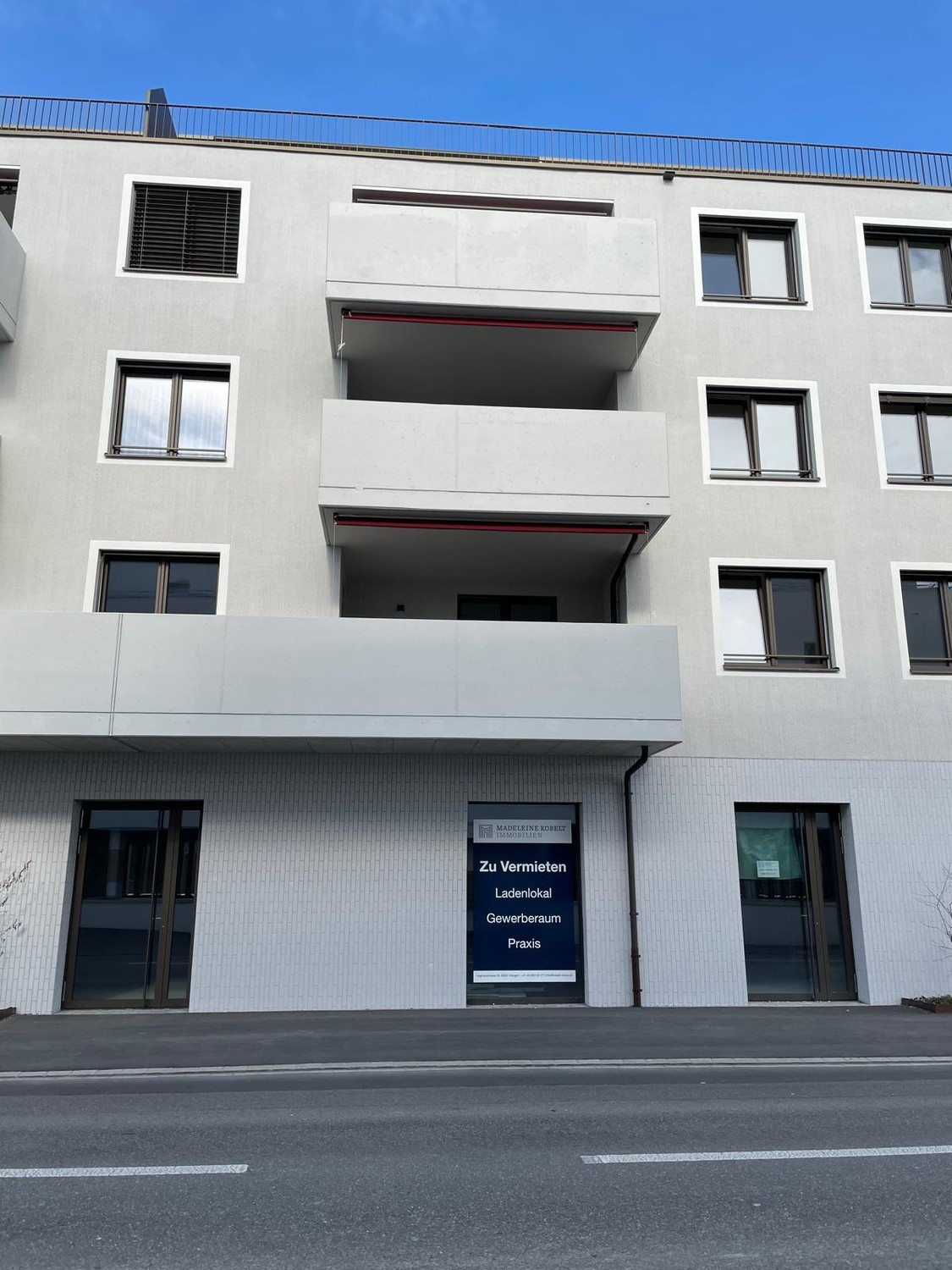 58m² negozio