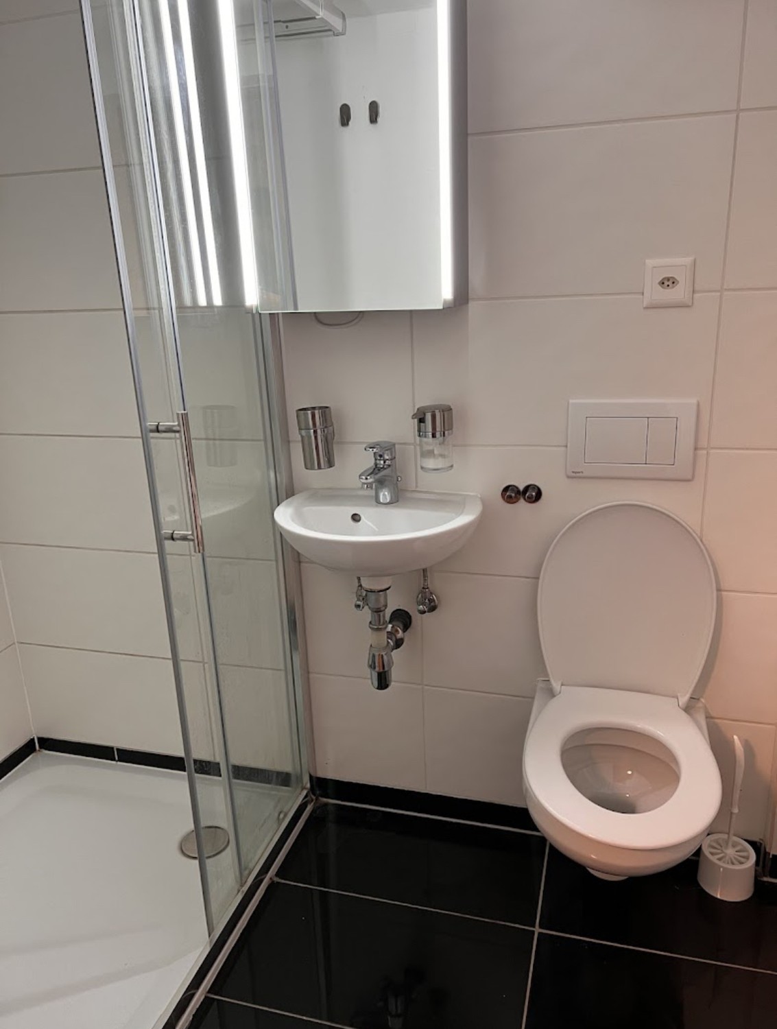 1 room apartment, photo 1 of 3