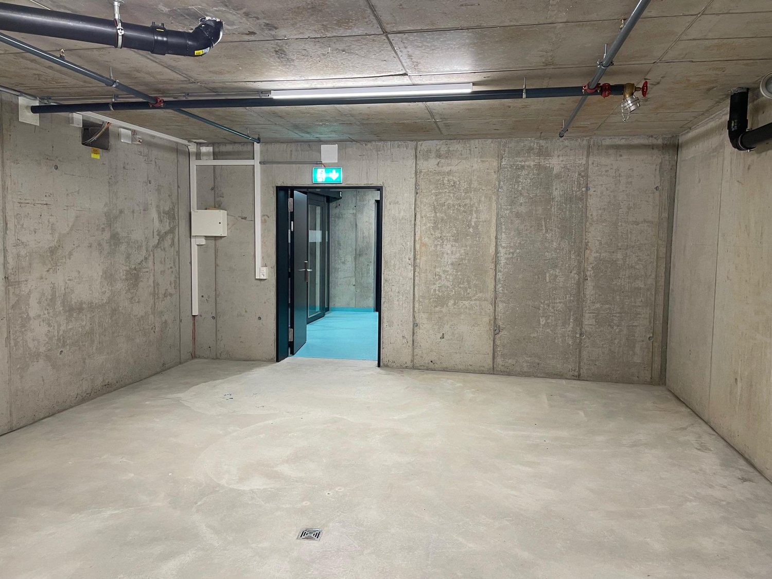 26m² storage room