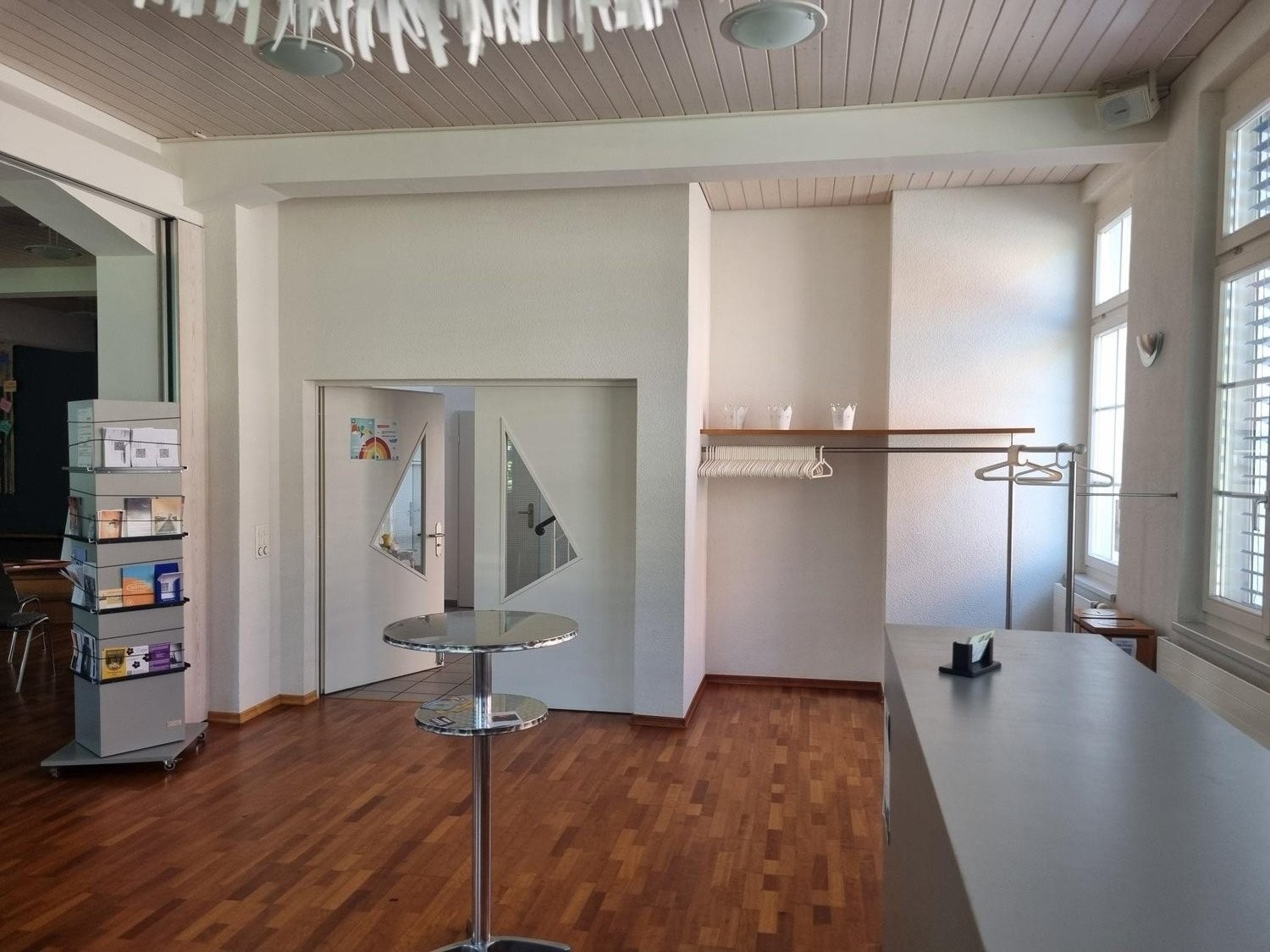 342m² office