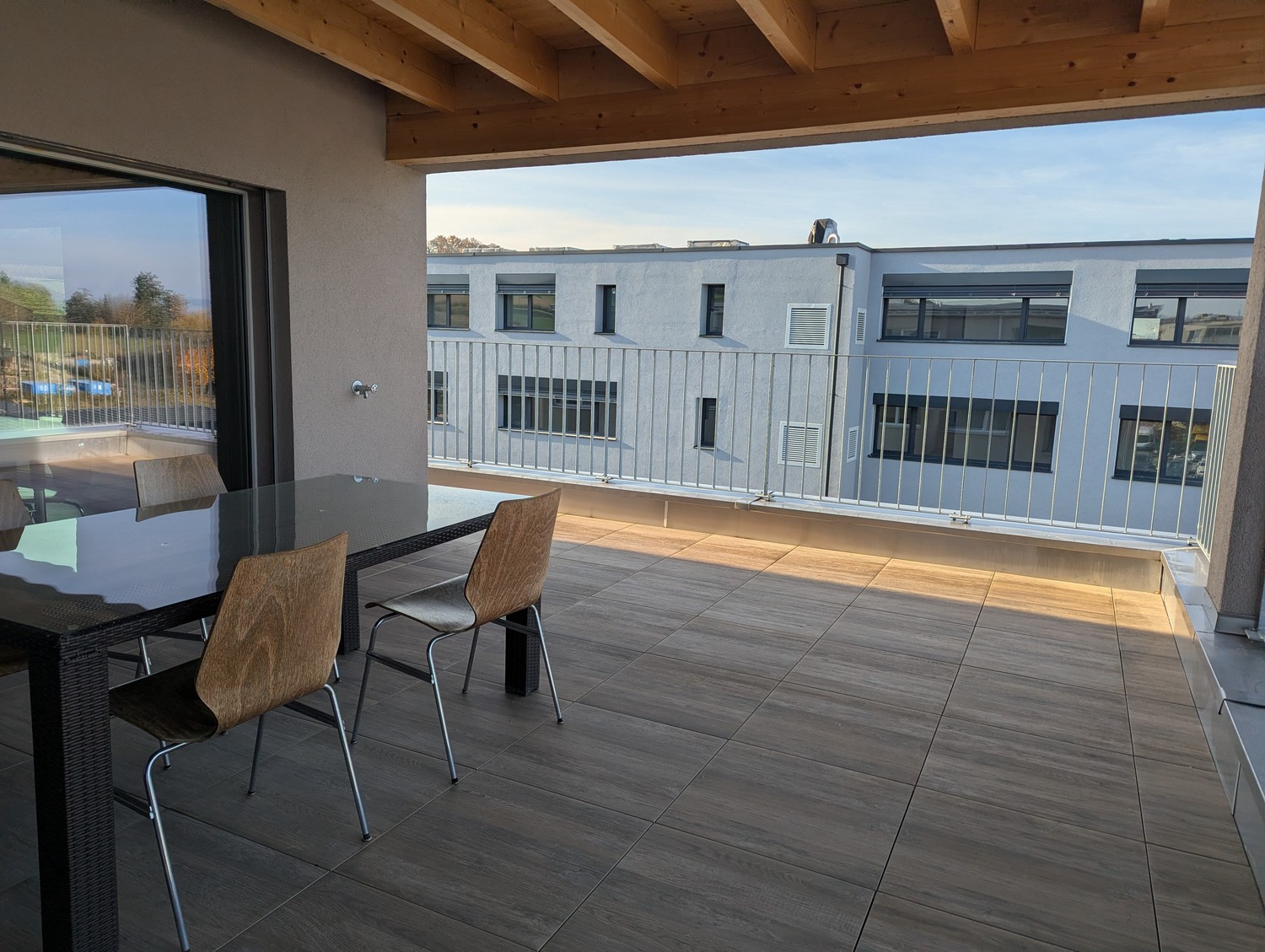 22m² office