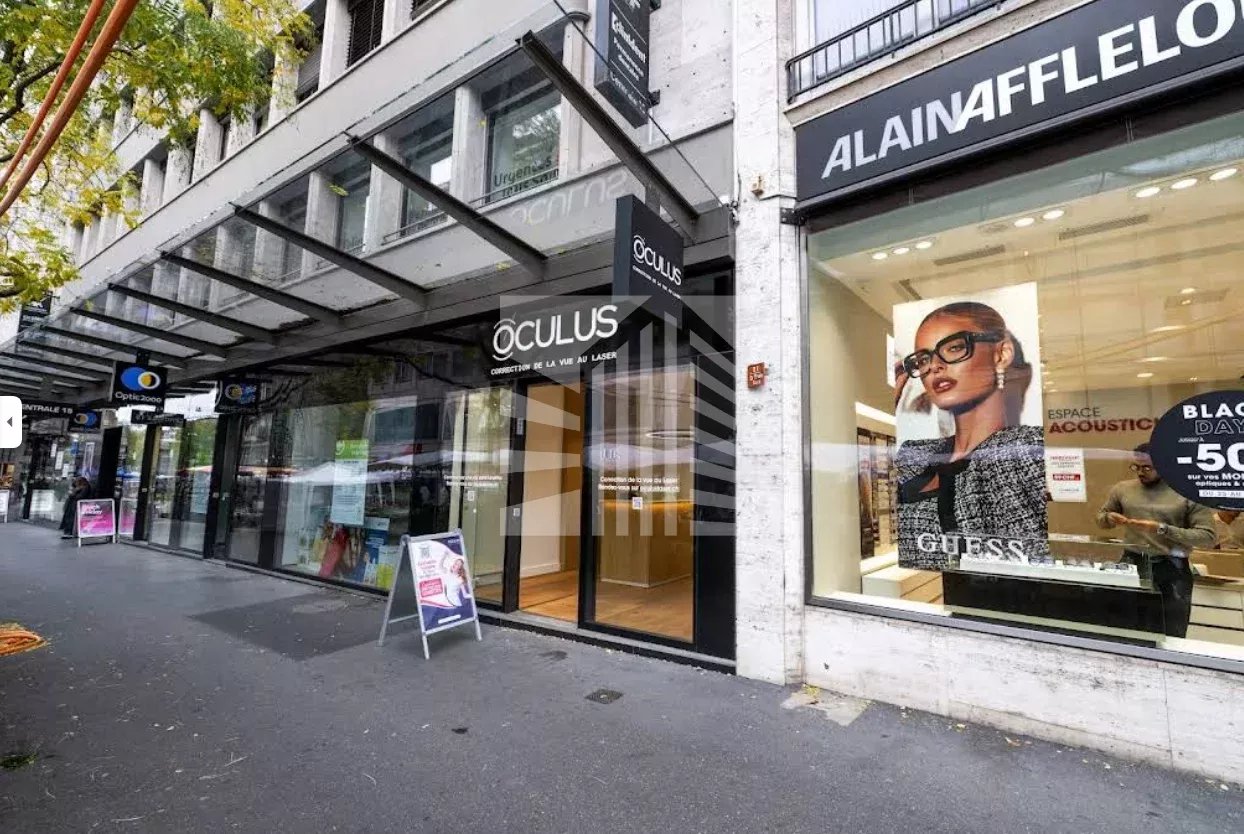 75m² shop, photo 1 of 10