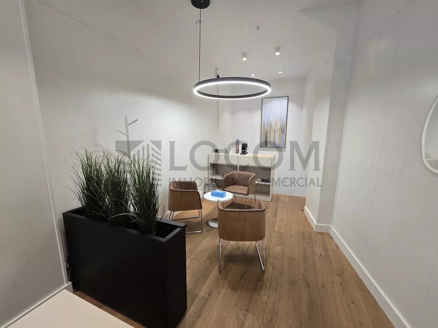 75m² shop, photo 6 of 10