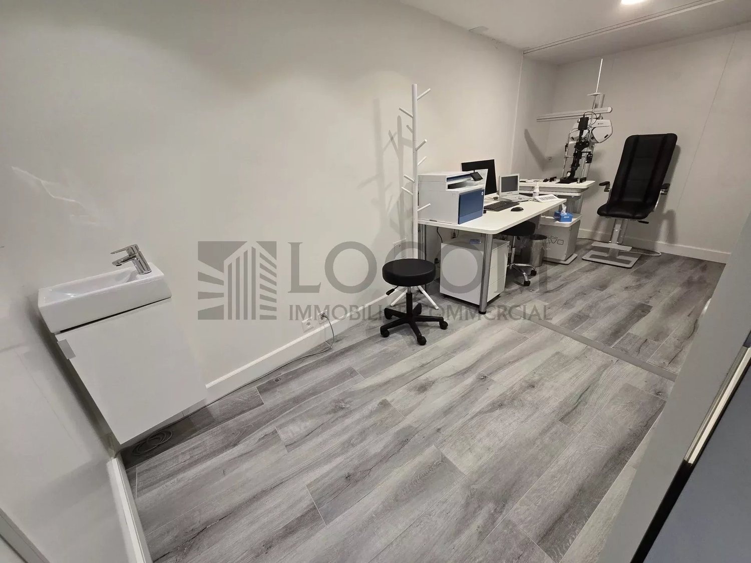 75m² shop, photo 7 of 10